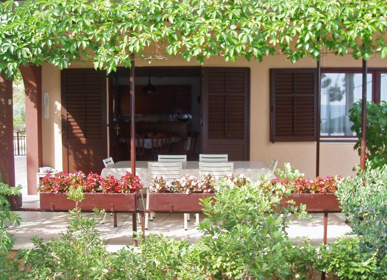 Apartments By The Sea Nemira, Omis - 5884 Tice Luaran gambar