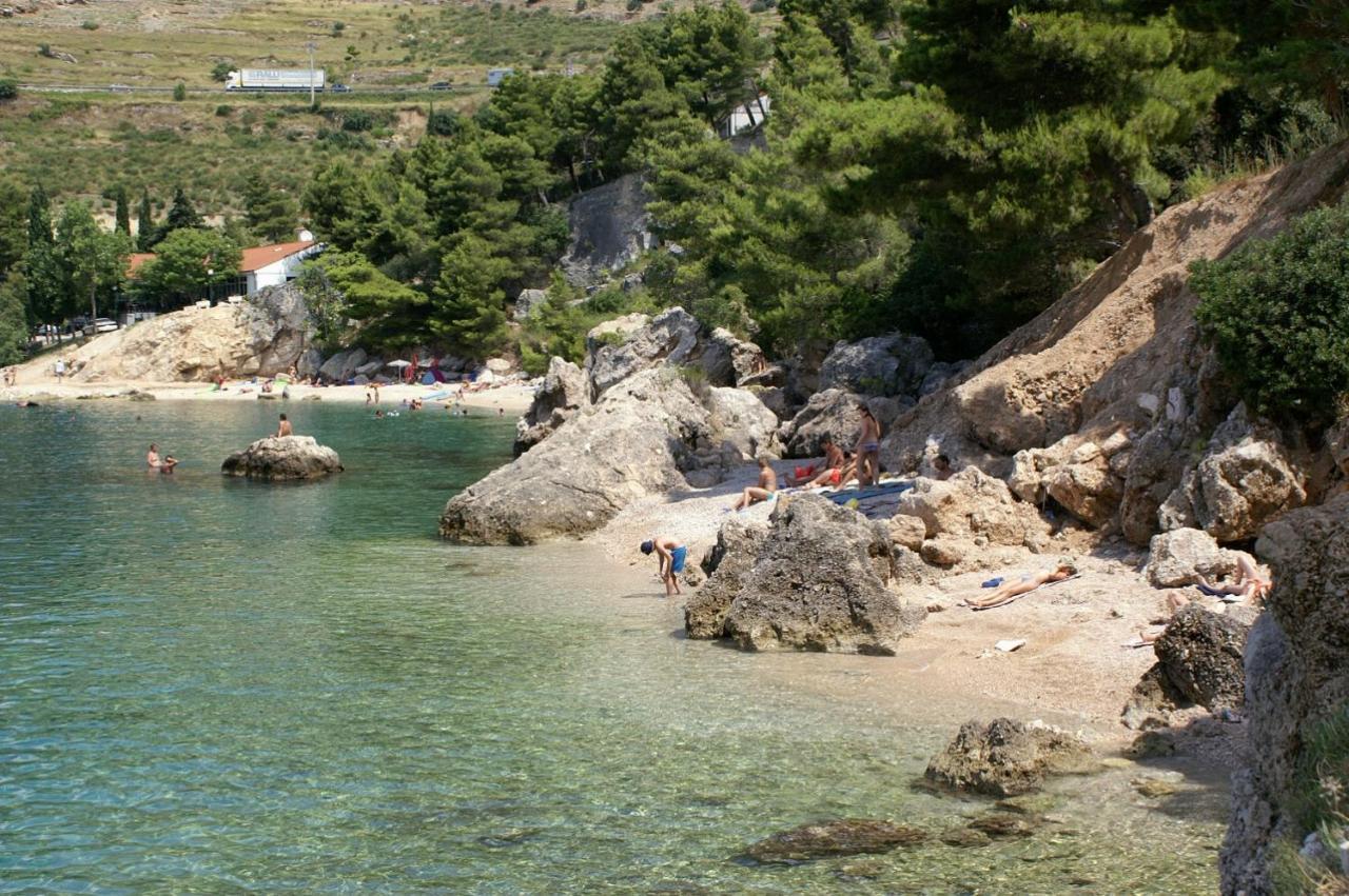 Apartments By The Sea Nemira, Omis - 5884 Tice Luaran gambar